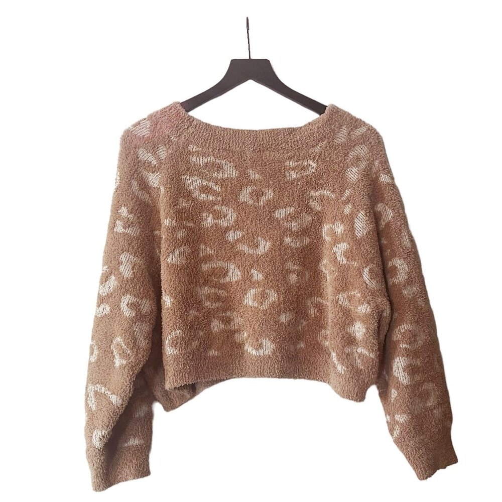 EXPRESS Oversized Boxy Fuzzy Patterned Cropped Tan/White Sweater Size Medium